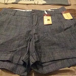 Lee on true fit lower on the waist medium length s
